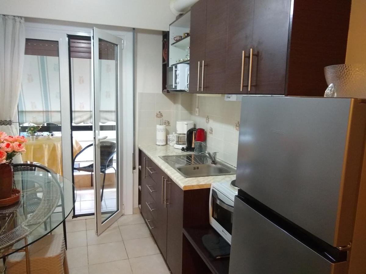 Acropolis Within 10 Minutes Walk! Classical Apartment And A Hostess At Your Side! Атина Екстериор снимка